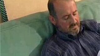 French Old Man teaches to win - porn video