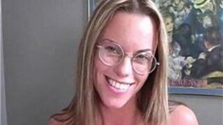 Nikki Lynn Amateur Wife Cum Facial - porn video